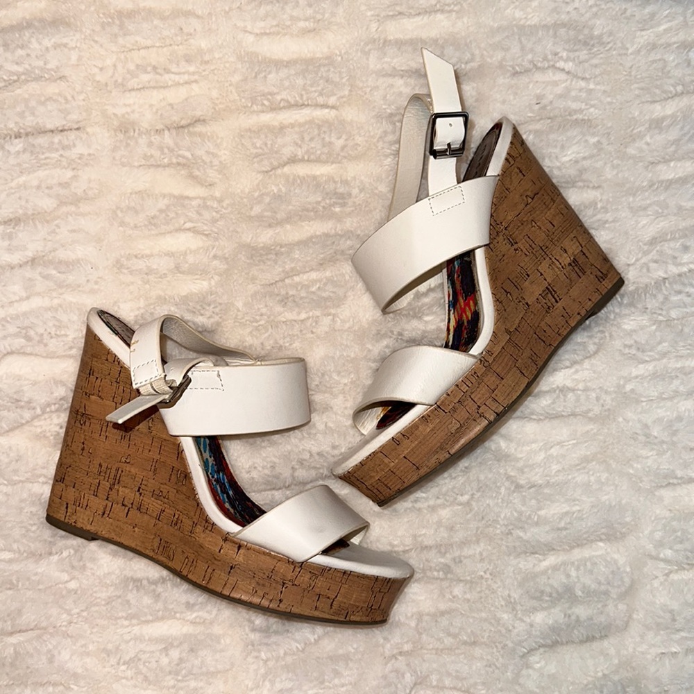 Madden Girl Wedges